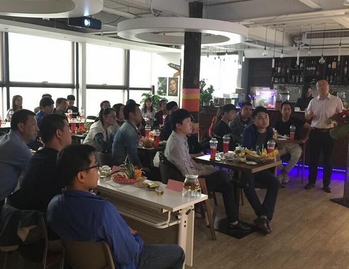 新员员工座谈会1.jpg