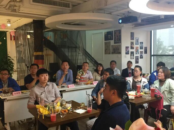 新员员工座谈会2.jpg